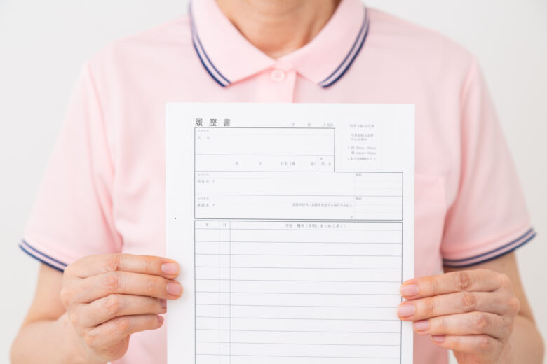 看護師の平均転職回数は何回？年代別の「不利になる回数」と採用への影響を徹底解説