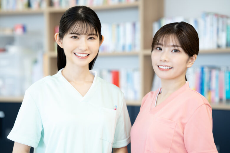 「保険診療も始めたい」自費クリニックが電子カルテを切り替える前に確認すべき8つのこと