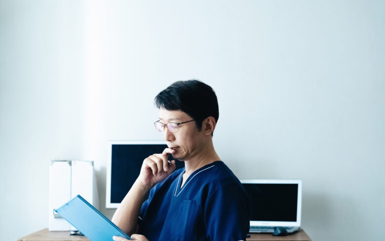 開業医と勤務医の違いを徹底比較！　年収の現実と後悔しない独立の決断