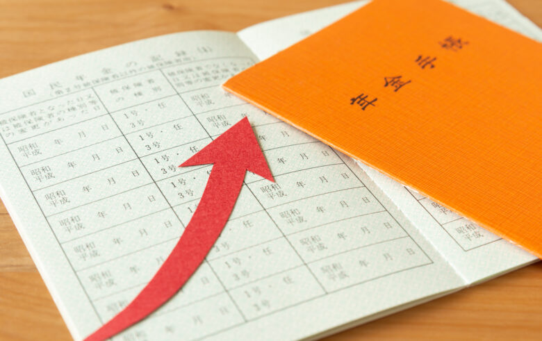 一般社団法人クリニックに「国保逃れ是正」の波 — 2026年4月から変わる保険料遡及請求と院長が今すぐ確認すべき3つのこと