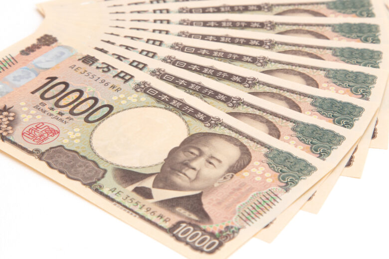 開業医の副業——クリニック経営者が選ぶ収入源の作り方・税務上の注意点・医療法人化で変わること