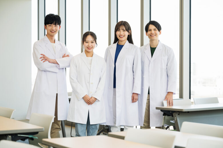 医師の求人検索・条件別探し方ガイド｜常勤・非常勤・スポットの違いと希望条件の叶え方